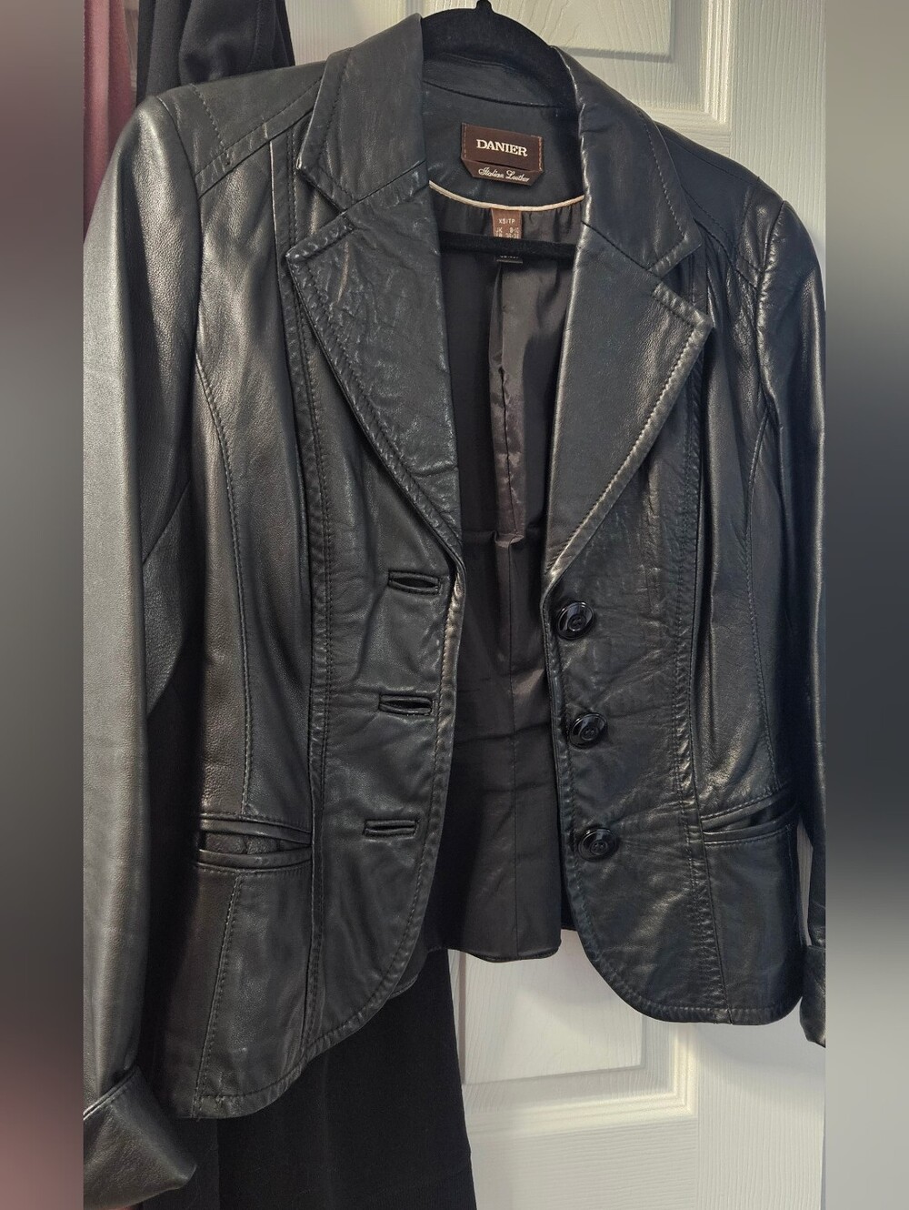 Danier Black Leather Women's Blazer Jacket